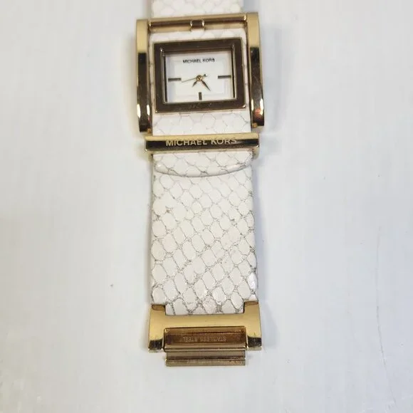 Michael Kors MK 2122 Women Designer Watch - Picture 5 of 8